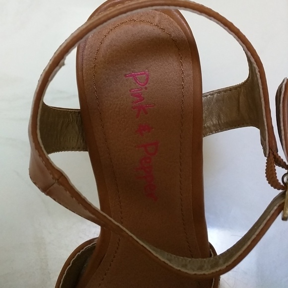 NIB Pink & Pepper platform sandals - Picture 6 of 7